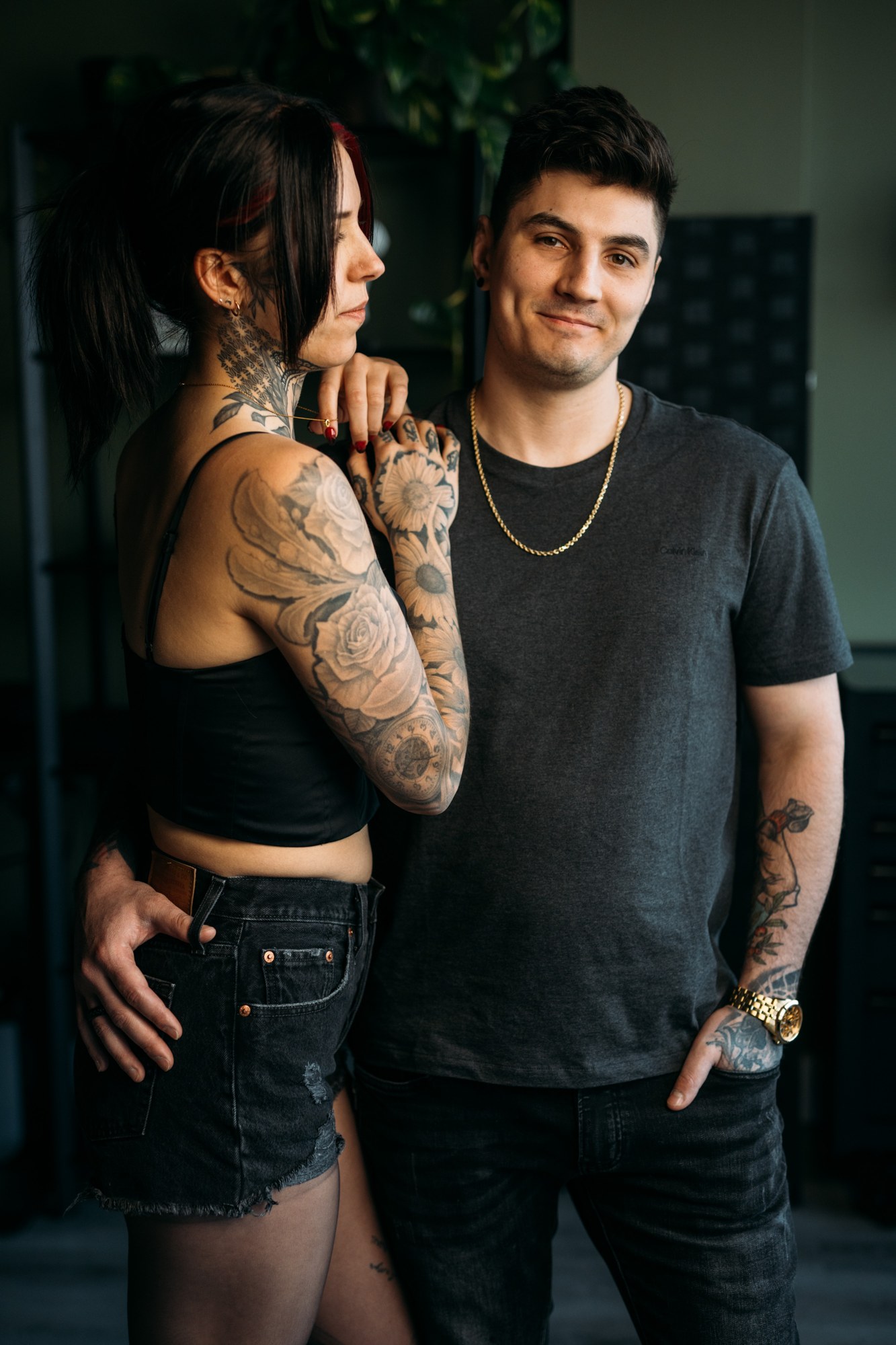 District Ink: Natural smile and shared glance.