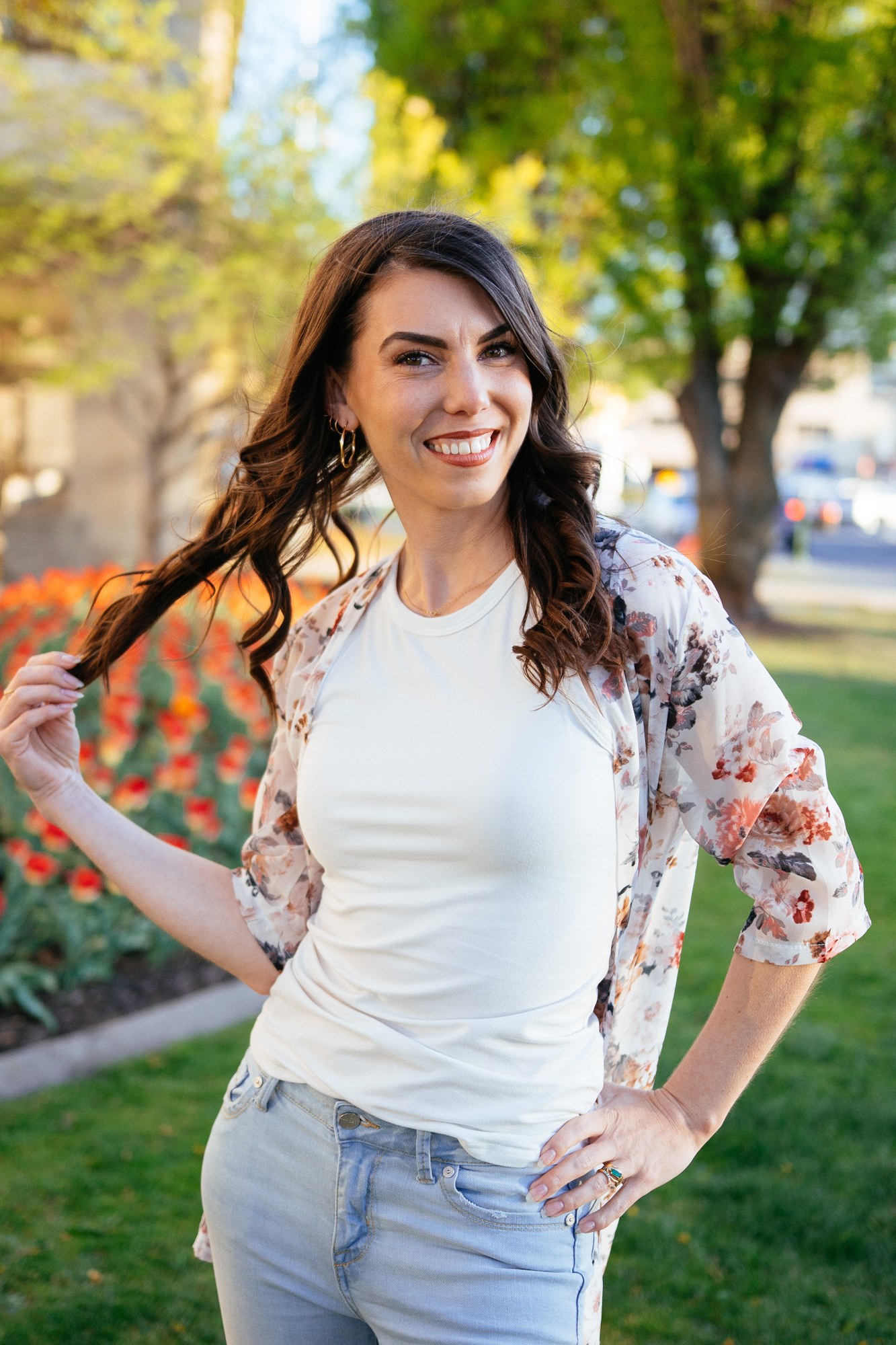 Lindsay — White Top & Jeans.
