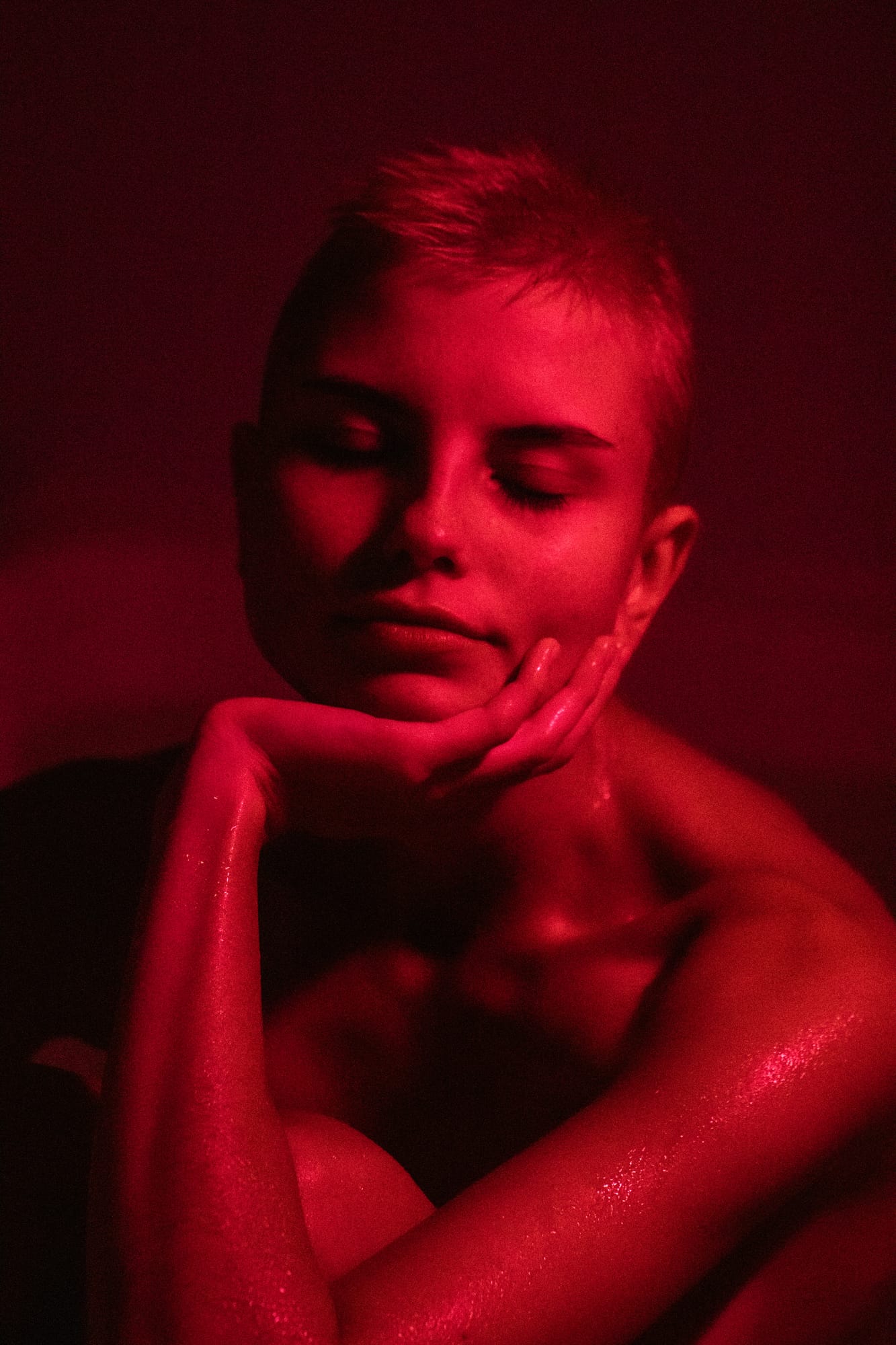 Float Space corporate story frame 34: A Float Space brand story with staff portraits, wellness atmosphere, red-light portrait texture and campaign-ready business imagery..