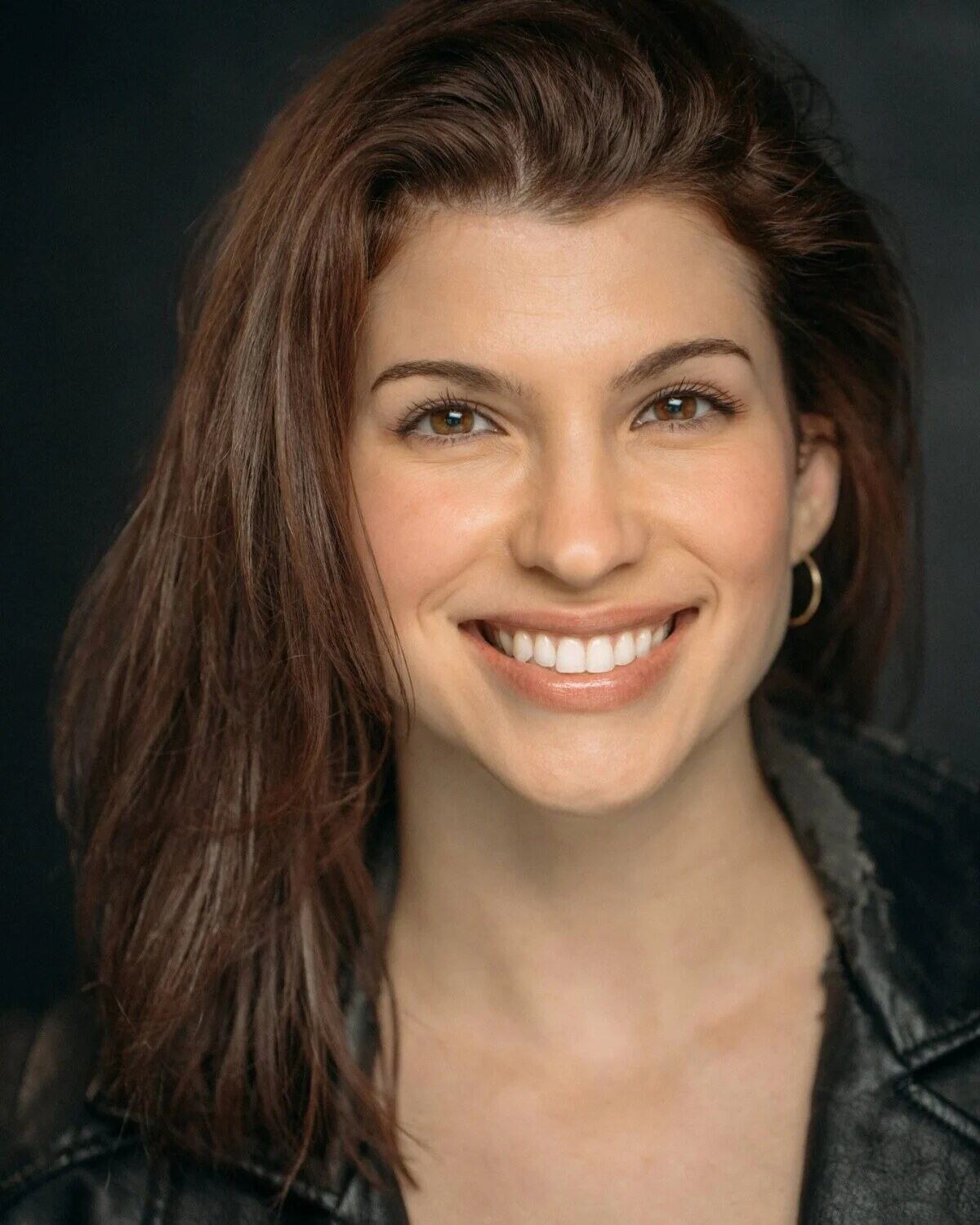 Polished Kelowna headshot by James Alton