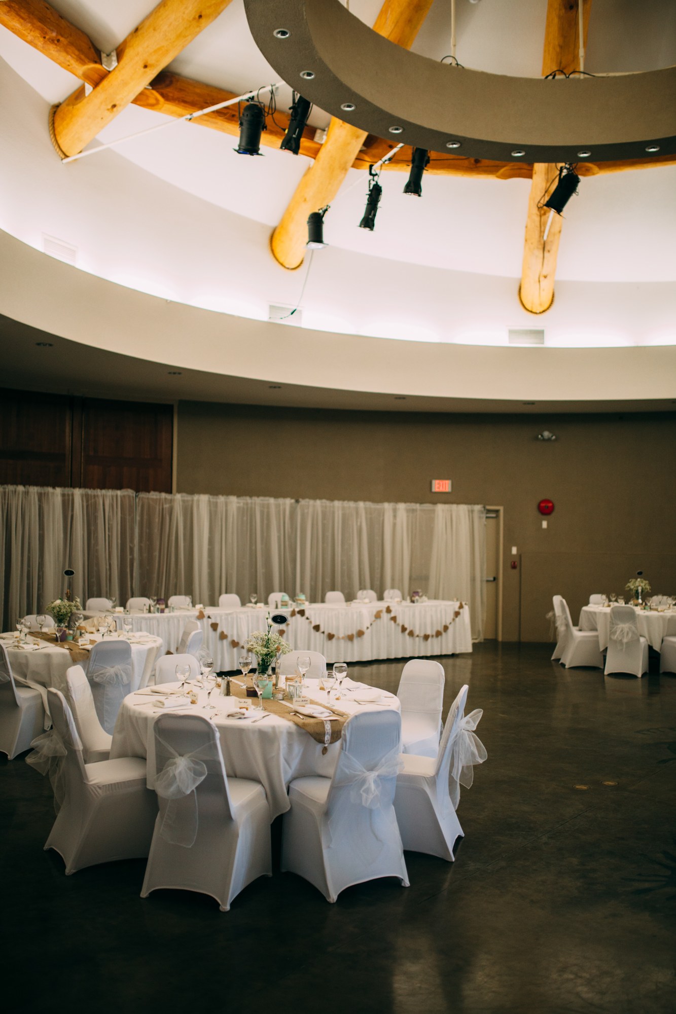 Mel & Eric: The reception room ready for guests.