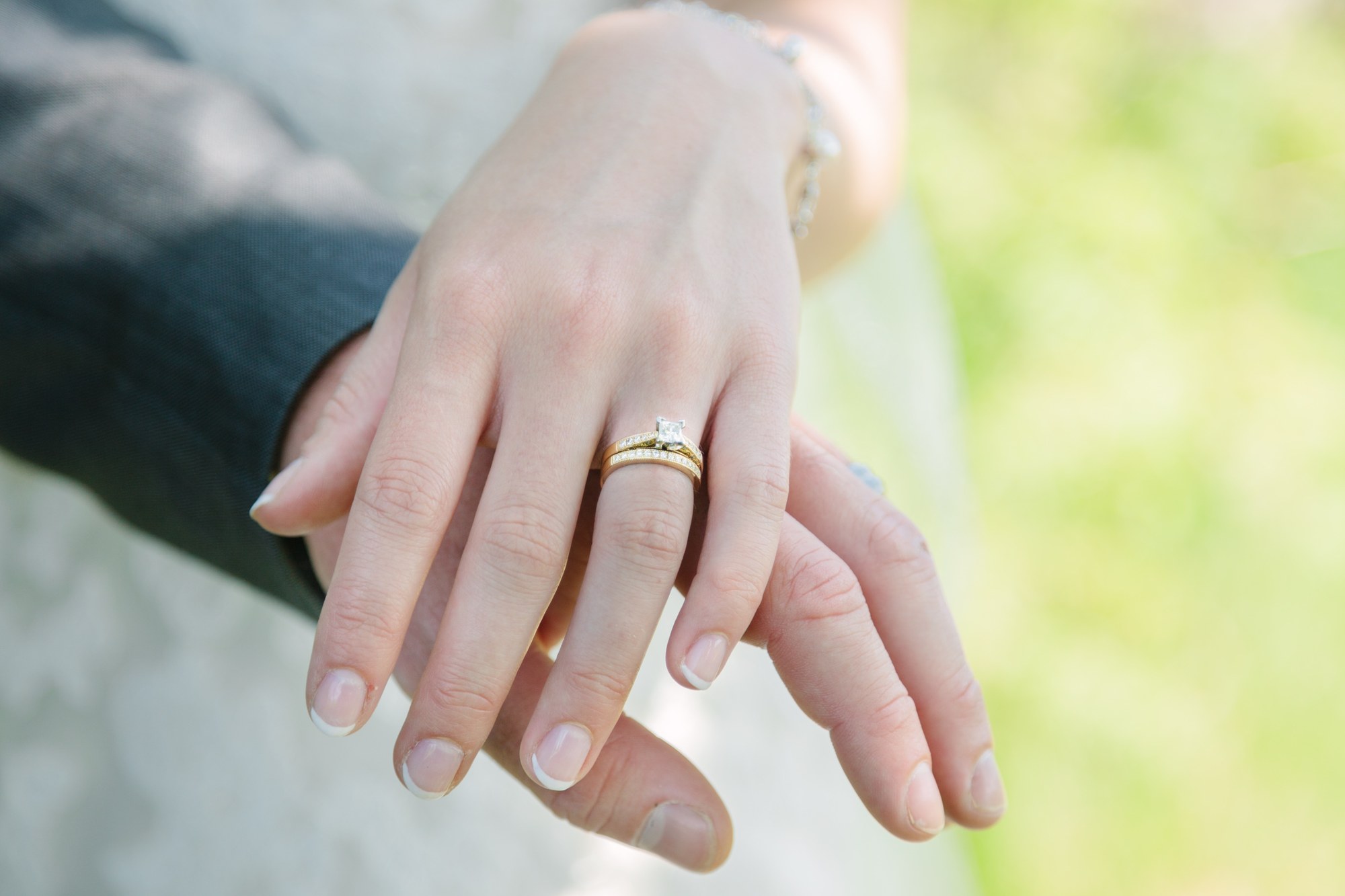 Shannon & Ehren: A close view of the wedding rings.
