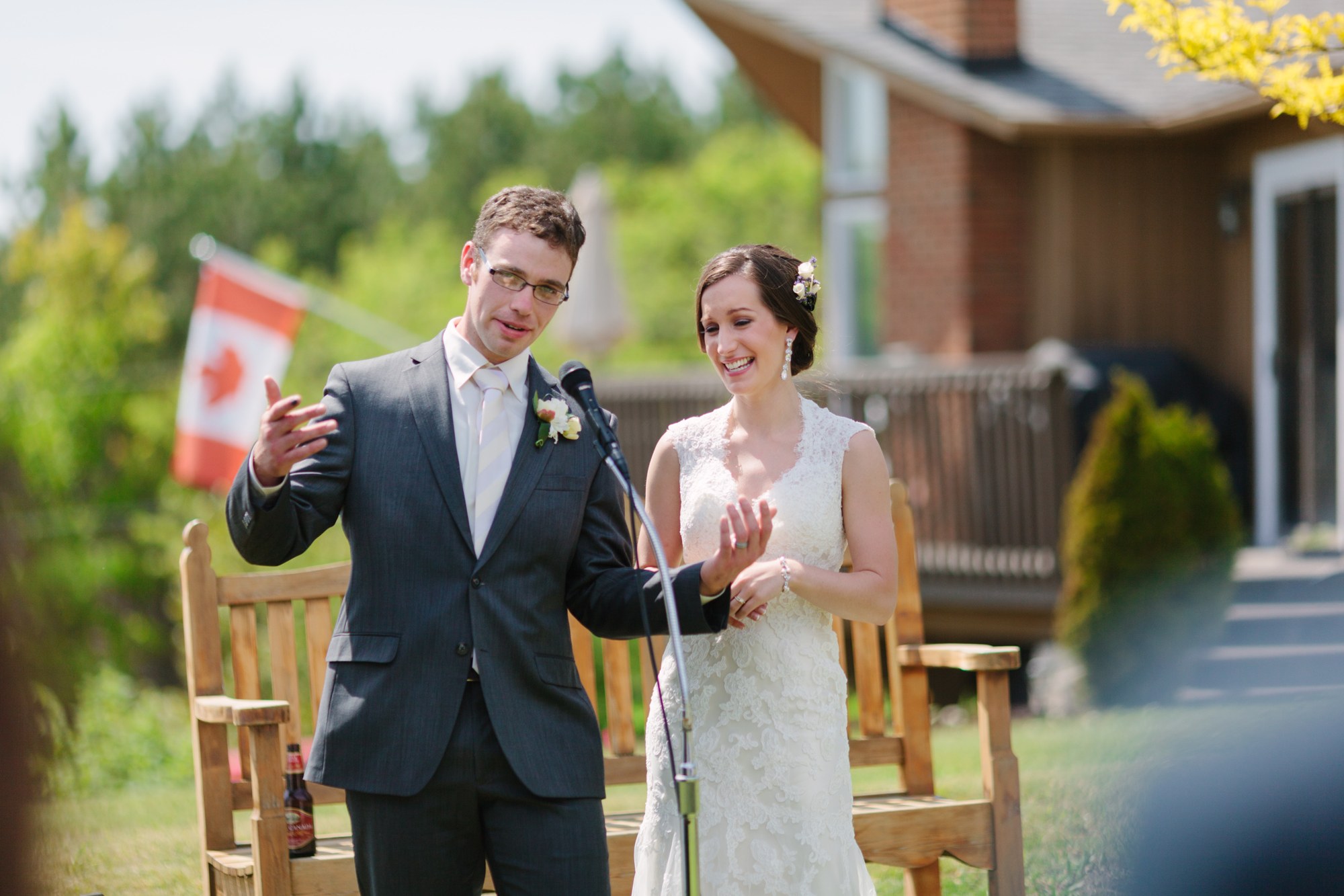 Shannon & Ehren: A relaxed smiling wave on returning to the guests.