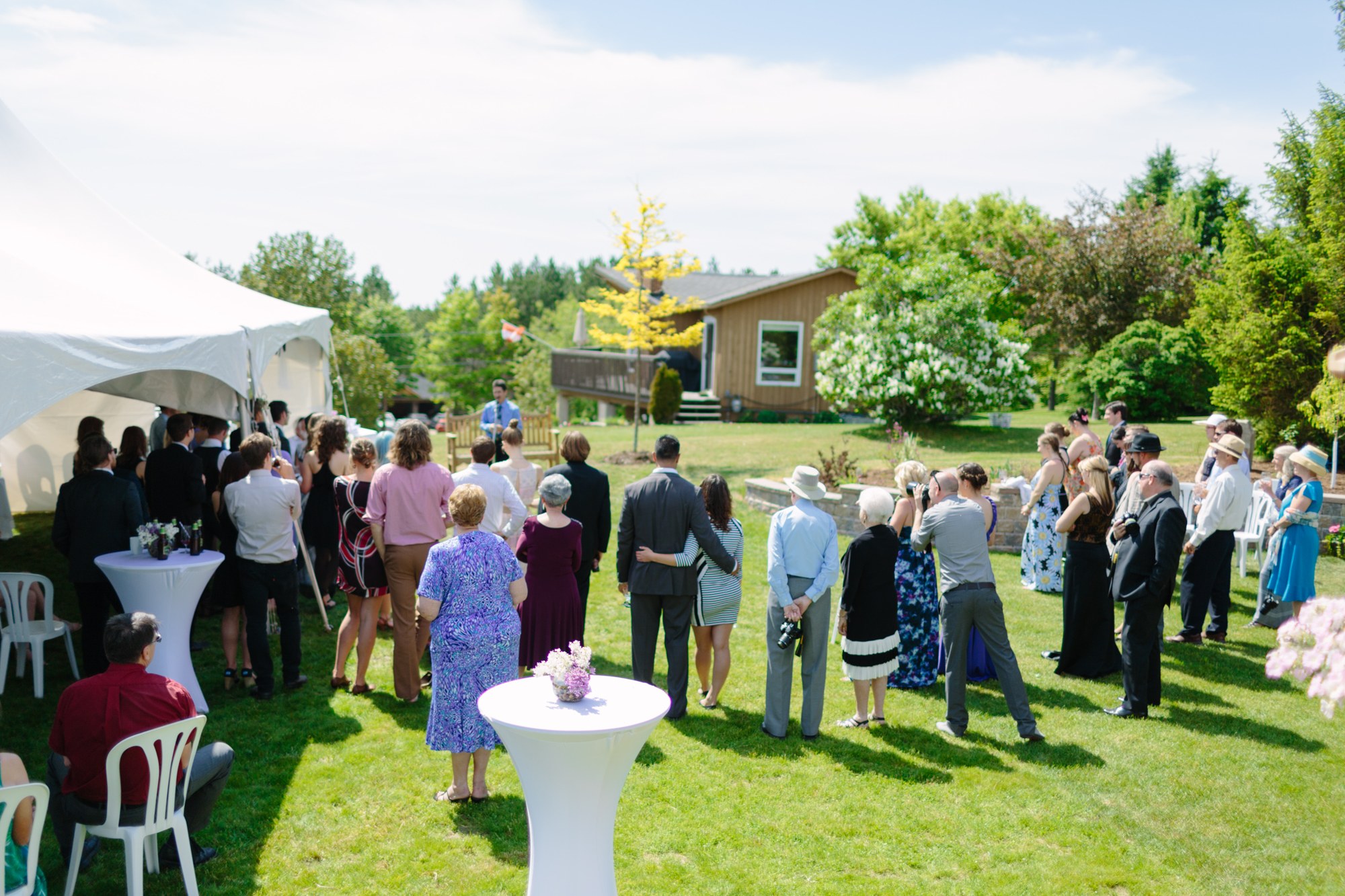 Shannon & Ehren: Guests gathered for speeches on the lawn.