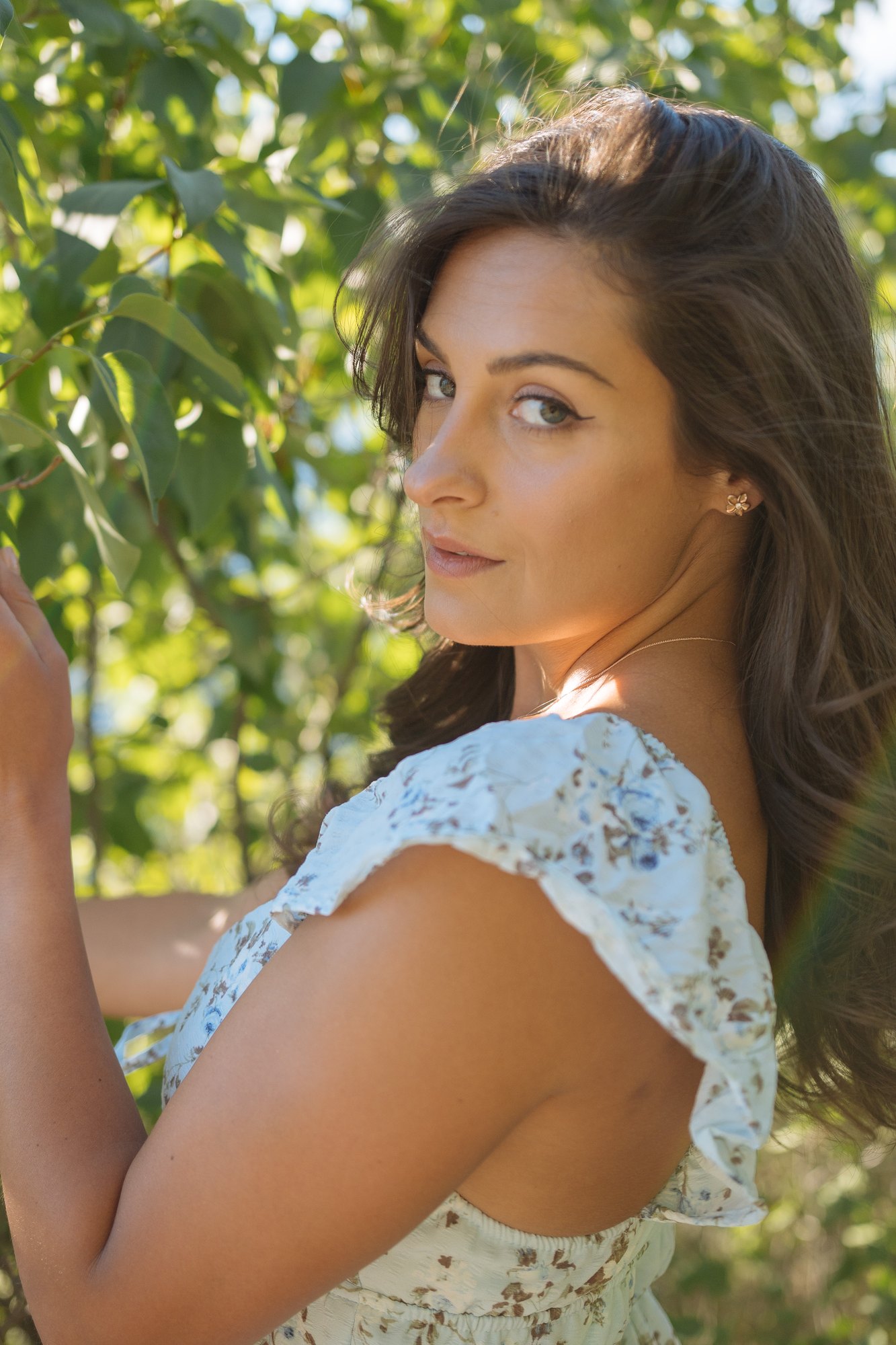 Shatille — looking back in the shade beneath the leaves