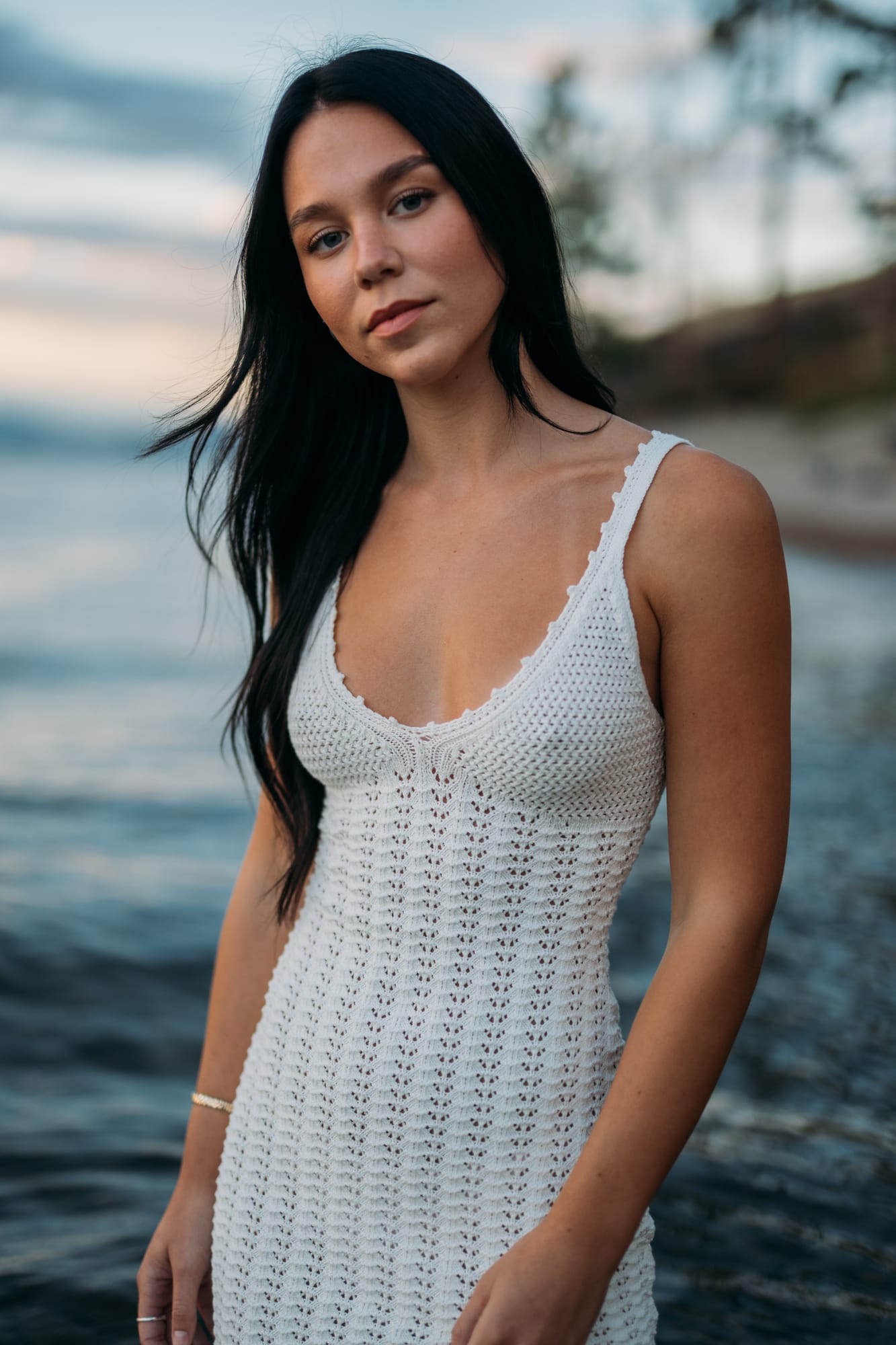 Shaylin by the Lake portraits story frame 11: A large Okanagan portrait session with water, green shade, outfit changes and a strong sense of place.