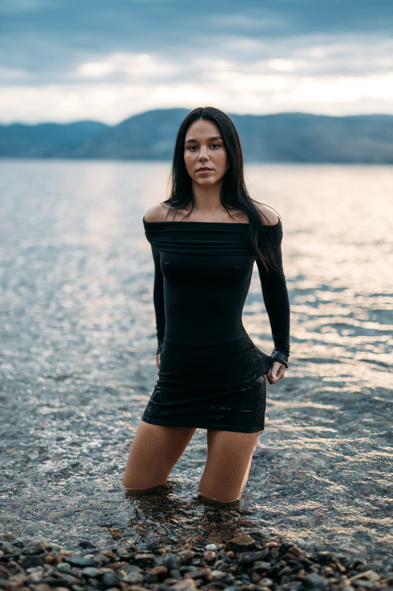 Shaylin by the Lake portraits story frame 23: A large Okanagan portrait session with water, green shade, outfit changes and a strong sense of place.