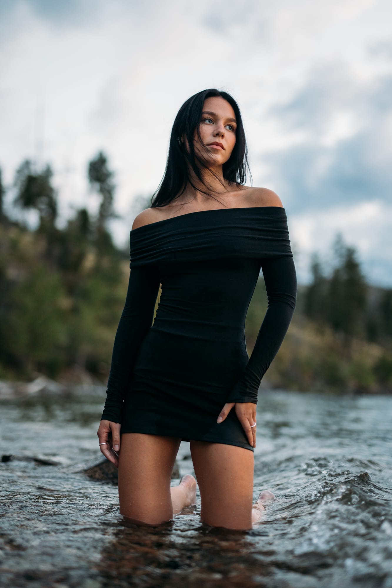 Shaylin by the Lake portraits story frame 24: A large Okanagan portrait session with water, green shade, outfit changes and a strong sense of place.
